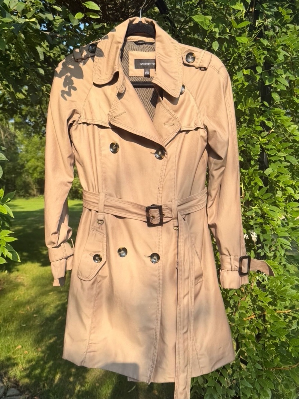 Jones New York Beige Trench Coat with Belt and Epaulettes